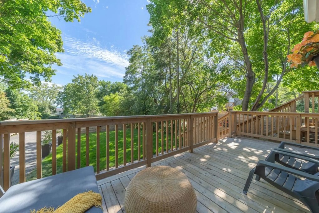 Castle Property Management Inc. Stylish 2-bedroom, Downtown Wellington